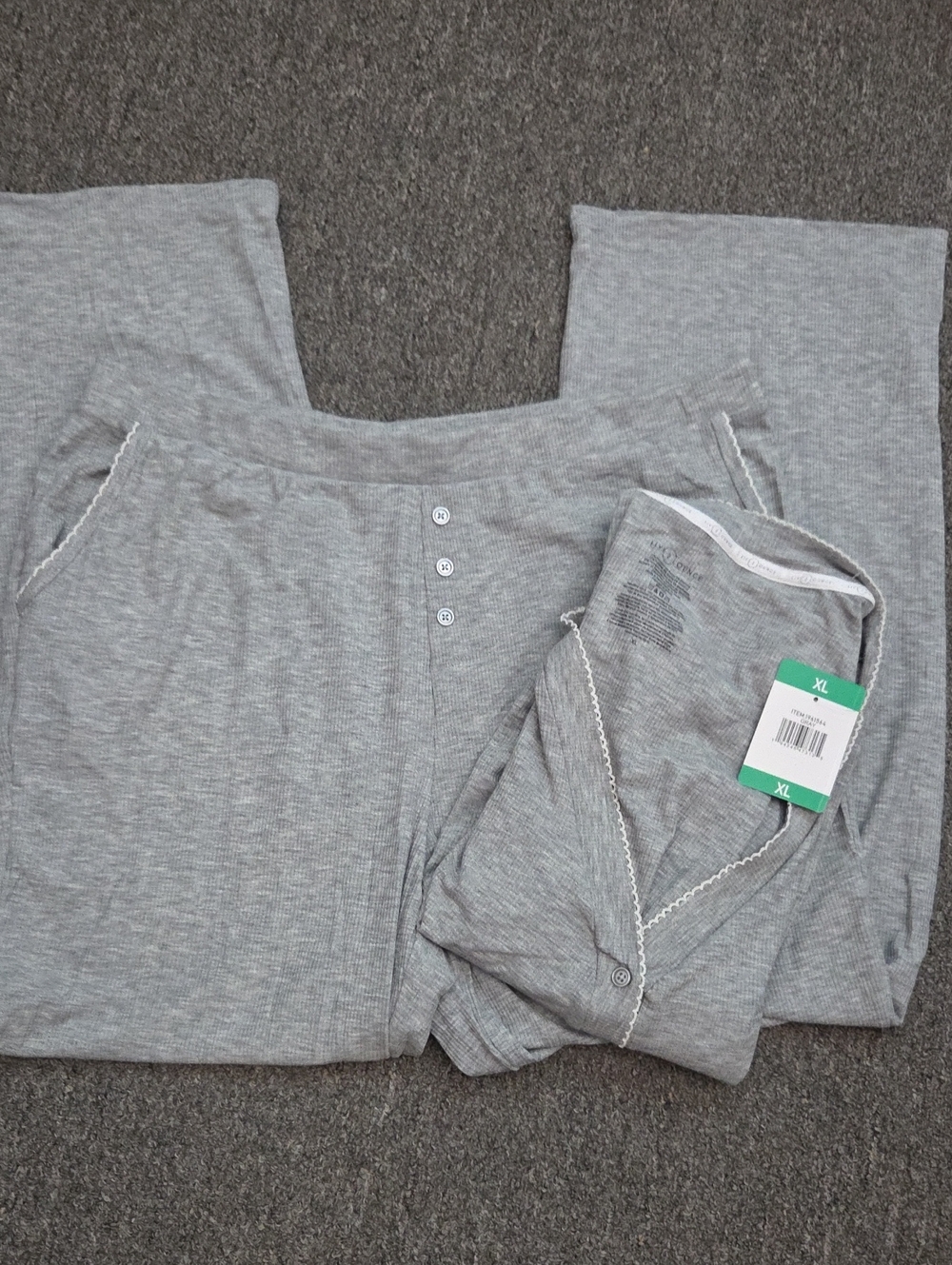 Women’s Gray Ribbed Pajama Set - Soft Sleepwear